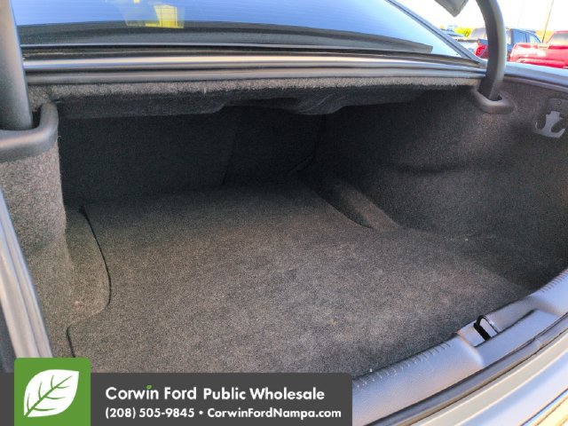 Used 2019 Chrysler 300 Touring RWD image 28