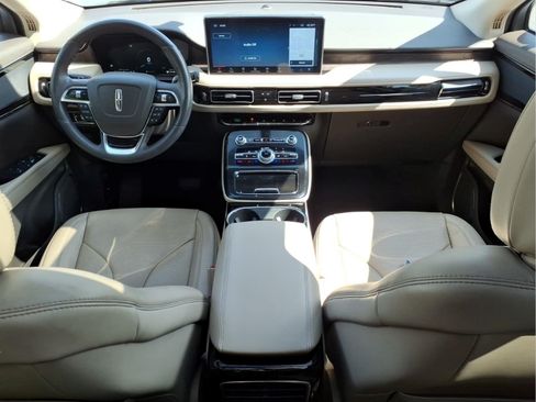 Used 2023 Lincoln Nautilus Reserve FWD image 10