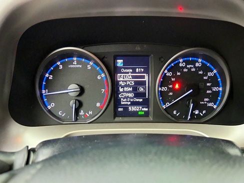 Used 2018 Toyota RAV4 XLE FWD image 15