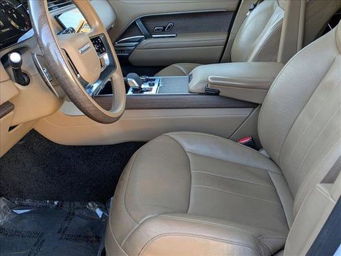Used 2023 Land Rover Range Rover SE image 17