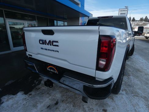 New 2026 GMC Sierra 3500 Pro image 3