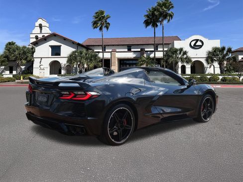 Used 2024 Chevrolet Corvette Stingray Preferred Conv w/ Z51 Performance Package RWD image 2