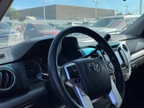 Used 2017 Toyota Tundra SR5 RWD image 6