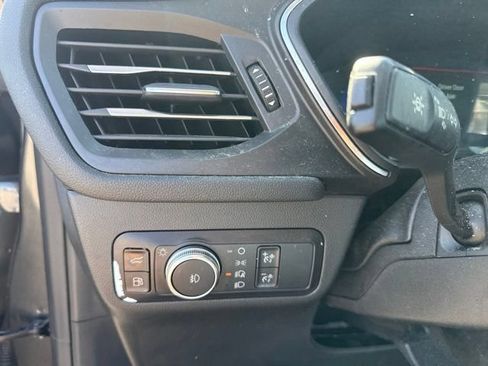Used 2020 Ford Escape Titanium FWD image 14