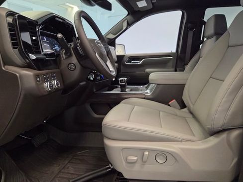 New 2026 GMC Sierra 1500 SLT w/ SLT Premium Package image 11