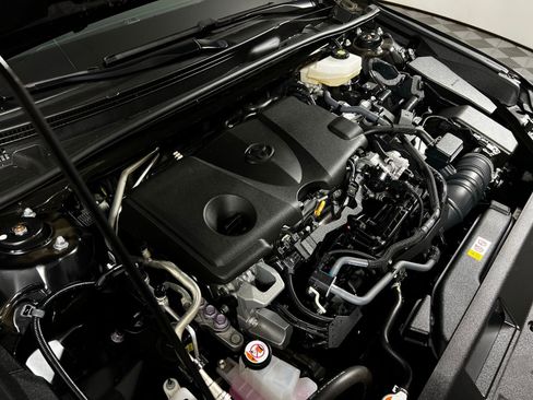 Certified 2025 Toyota Camry LE FWD image 10