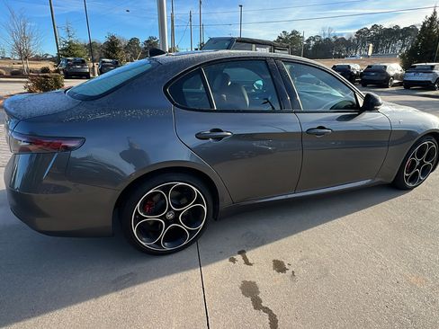 Used 2024 Alfa Romeo Giulia Ti w/ Active Assist Plus Package image 8
