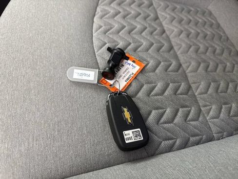 Used 2023 Chevrolet Equinox LS w/ LS Convenience Package FWD image 29