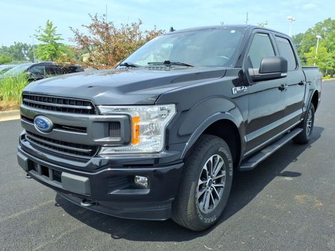 Used 2020 Ford F150 XLT w/ Equipment Group 302A Luxury AWD/4WD image 3