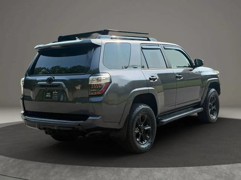 Used 2015 Toyota 4Runner SR5 RWD image 4