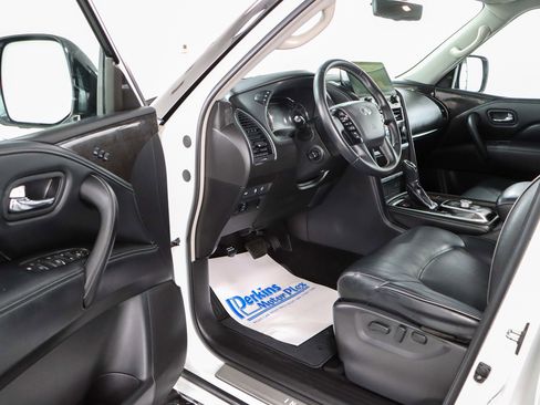 Used 2022 INFINITI QX80 Luxe w/ Cargo Package image 3