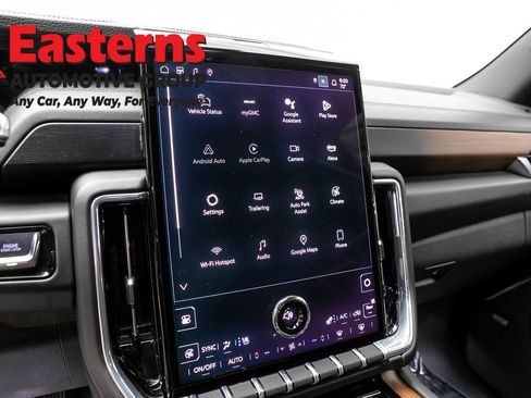 Used 2025 GMC Yukon Denali AWD/4WD image 19