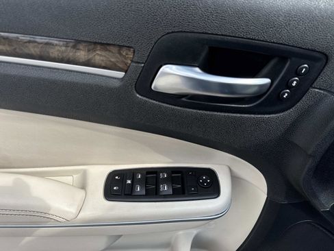 Certified 2023 Chrysler 300 Touring L w/ Popular Equipment Group image 19