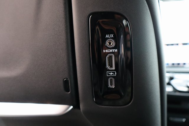 New 2026 Chrysler Pacifica Select AWD/4WD image 47