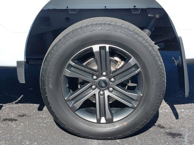 Used 2022 Ford F150 XLT w/ Equipment Group 302A High AWD/4WD image 13