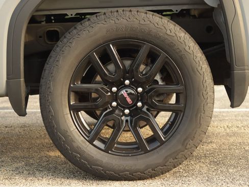 Used 2024 GMC Sierra 1500 Elevation AWD/4WD image 38