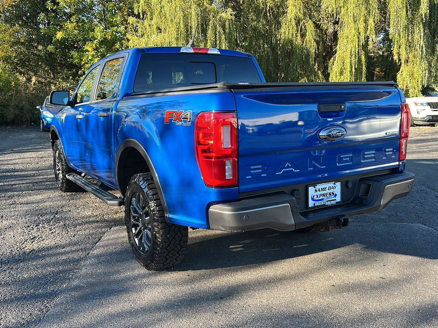 Used 2019 Ford Ranger XLT w/ Equipment Group 302A Luxury AWD/4WD image 3