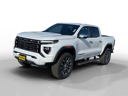 New 2026 GMC Canyon Denali w/ LPO, Black Badging Package