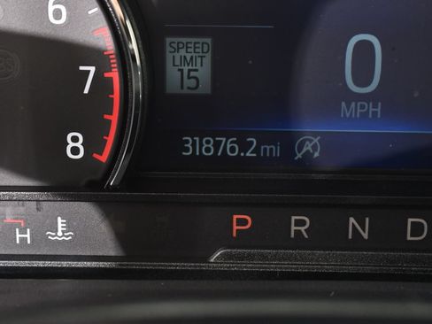 Used 2024 Ford Explorer XLT w/ Equipment Group 202A AWD/4WD image 28