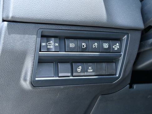 Used 2024 Toyota Tundra Limited AWD/4WD image 27