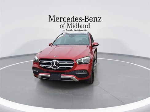 Used 2022 Mercedes-Benz GLE 350 4MATIC w/ Premium Package image 3