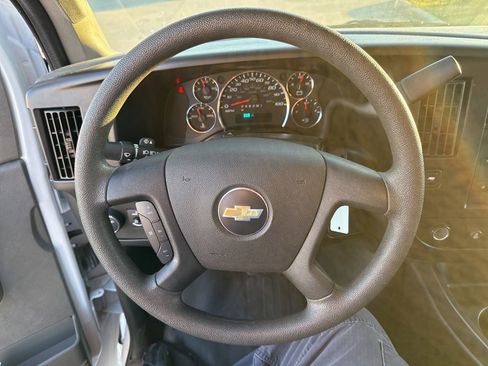Used 2024 Chevrolet Express 2500 w/ Driver Convenience Package image 20