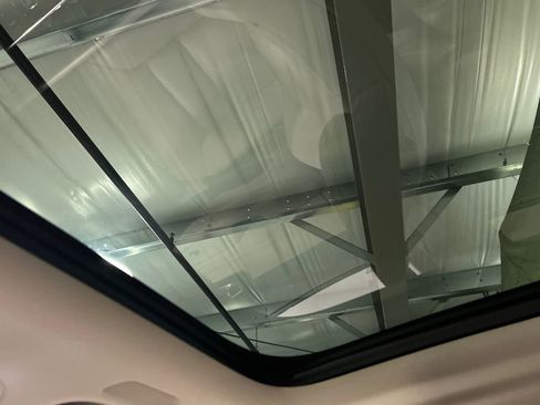 Certified 2023 Volvo XC60 B5 Plus image 24