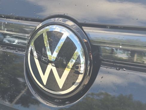 Used 2025 Volkswagen Tiguan S FWD image 11