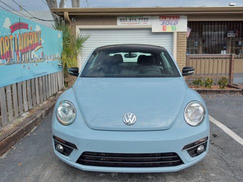 Used 2014 Volkswagen Beetle R-Line image 3