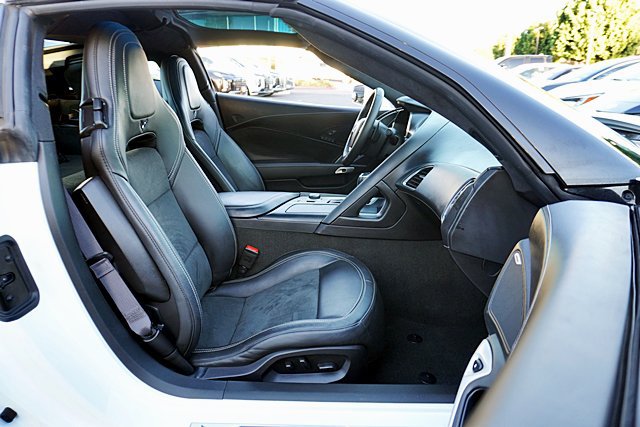 Used 2015 Chevrolet Corvette Stingray Coupe w/ 3LT Preferred Equipment Group RWD image 19