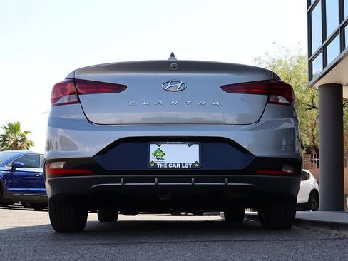 Used 2020 Hyundai Elantra Value Edition w/ Cargo Package (C1) FWD image 12