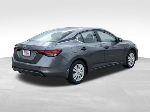 Certified 2025 Nissan Sentra S FWD image 5