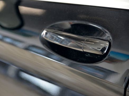 Used 2018 Mercedes-Benz GLC 300 4MATIC image 13