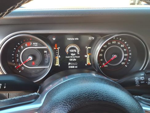 Used 2021 Jeep Wrangler Rubicon AWD/4WD image 30