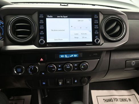 Used 2022 Toyota Tacoma TRD Off-Road image 20