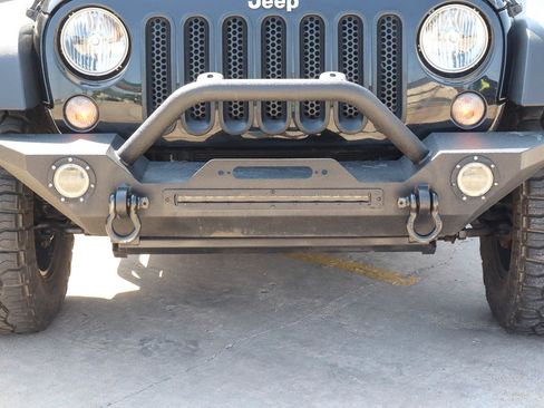 Used 2017 Jeep Wrangler Unlimited Sport w/ Quick Order Package 24S AWD/4WD image 13