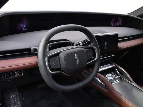 New 2026 Lincoln Nautilus Reserve w/ Jet Appearance Package AWD/4WD image 11