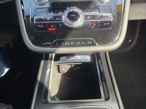 Used 2022 Lincoln Corsair AWD w/ Equipment Group 101A image 29