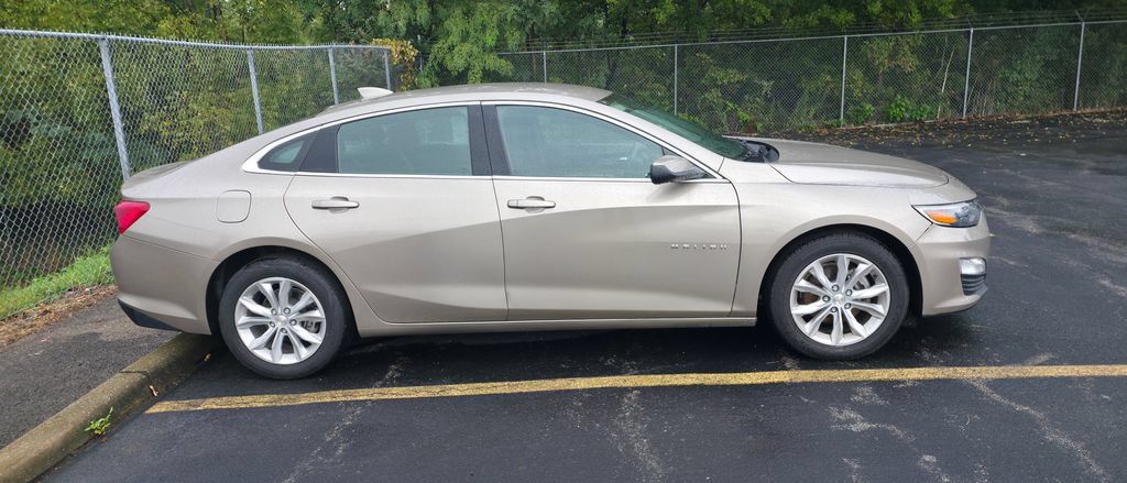 Used 2023 Chevrolet Malibu LT FWD image 7
