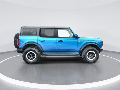 Used 2022 Ford Bronco Outer Banks w/ Sasquatch Package image 9