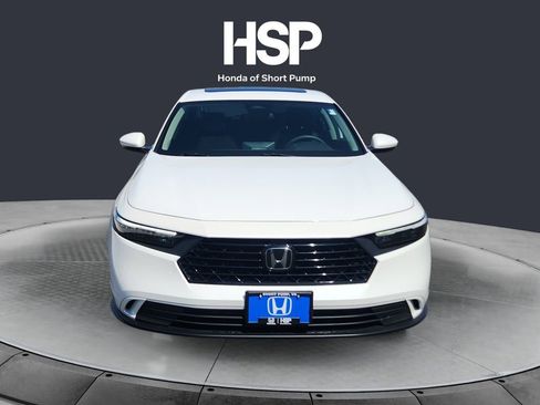 Used 2023 Honda Accord EX image 8