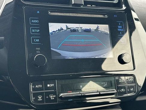 Used 2016 Toyota Prius Two FWD image 22