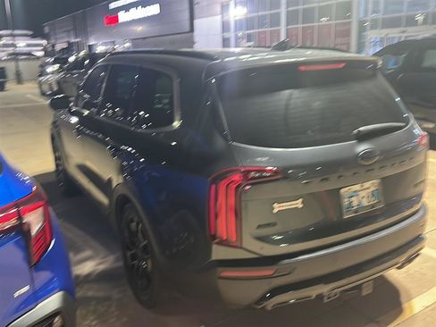 Used 2021 Kia Telluride SX w/ Nightfall Edition Package AWD/4WD image 7