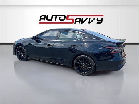 Used 2022 Nissan Maxima SR w/ Sport Mat Group image 5