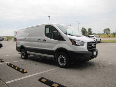 Used 2021 Ford Transit 250 Low Roof image 3