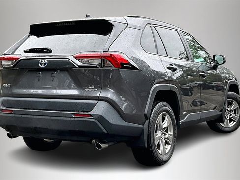 Used 2024 Toyota RAV4 LE image 5