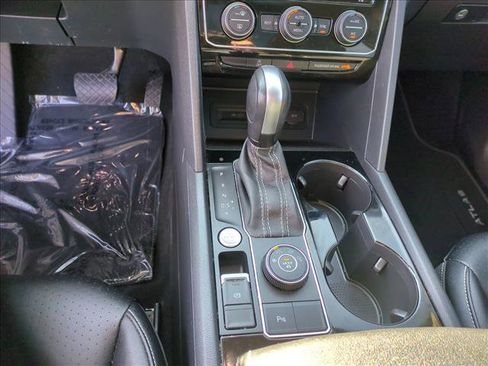 Used 2023 Volkswagen Atlas SE w/ Panoramic Sunroof Package image 12