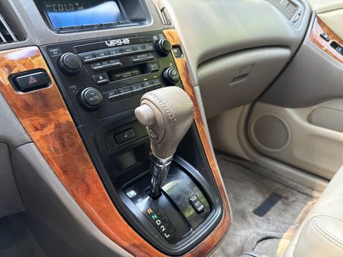 Used 2000 Lexus RX 300 4WD w/ Premium Pkg image 23