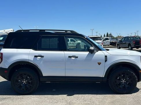 Certified 2025 Ford Bronco Sport Badlands w/ Sasquatch Badlands Package AWD/4WD image 2