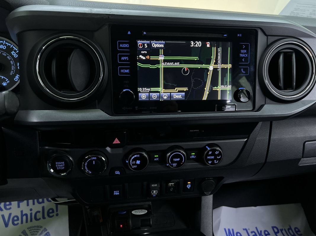Used 2018 Toyota Tacoma TRD Sport AWD/4WD image 21